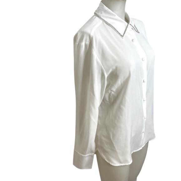 NWT White Blouse With Diamond Studs On Collar 🤍 - Picture 4 of 12